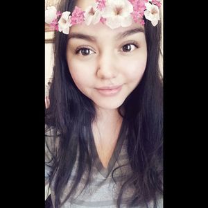 Meet your Posher, Jasmine